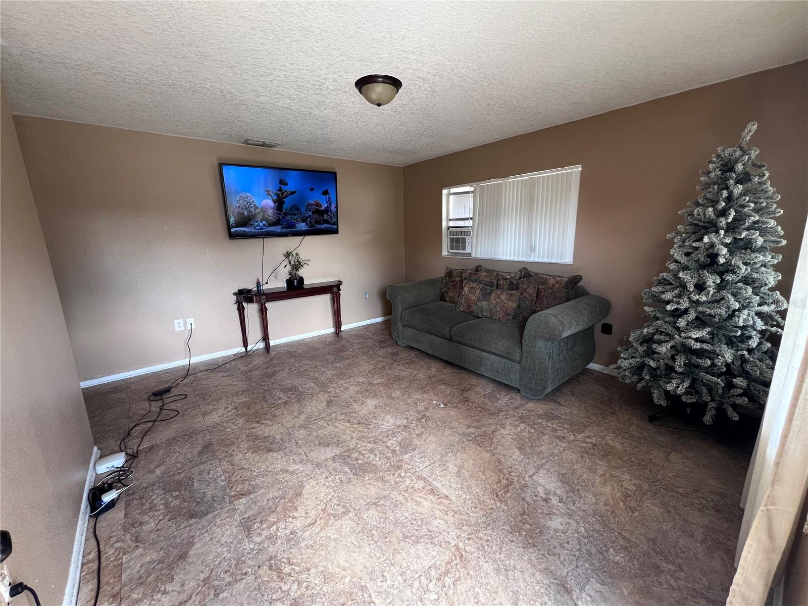 589 DUNCAN CIR E, AUBURNDALE, FL — photo 5