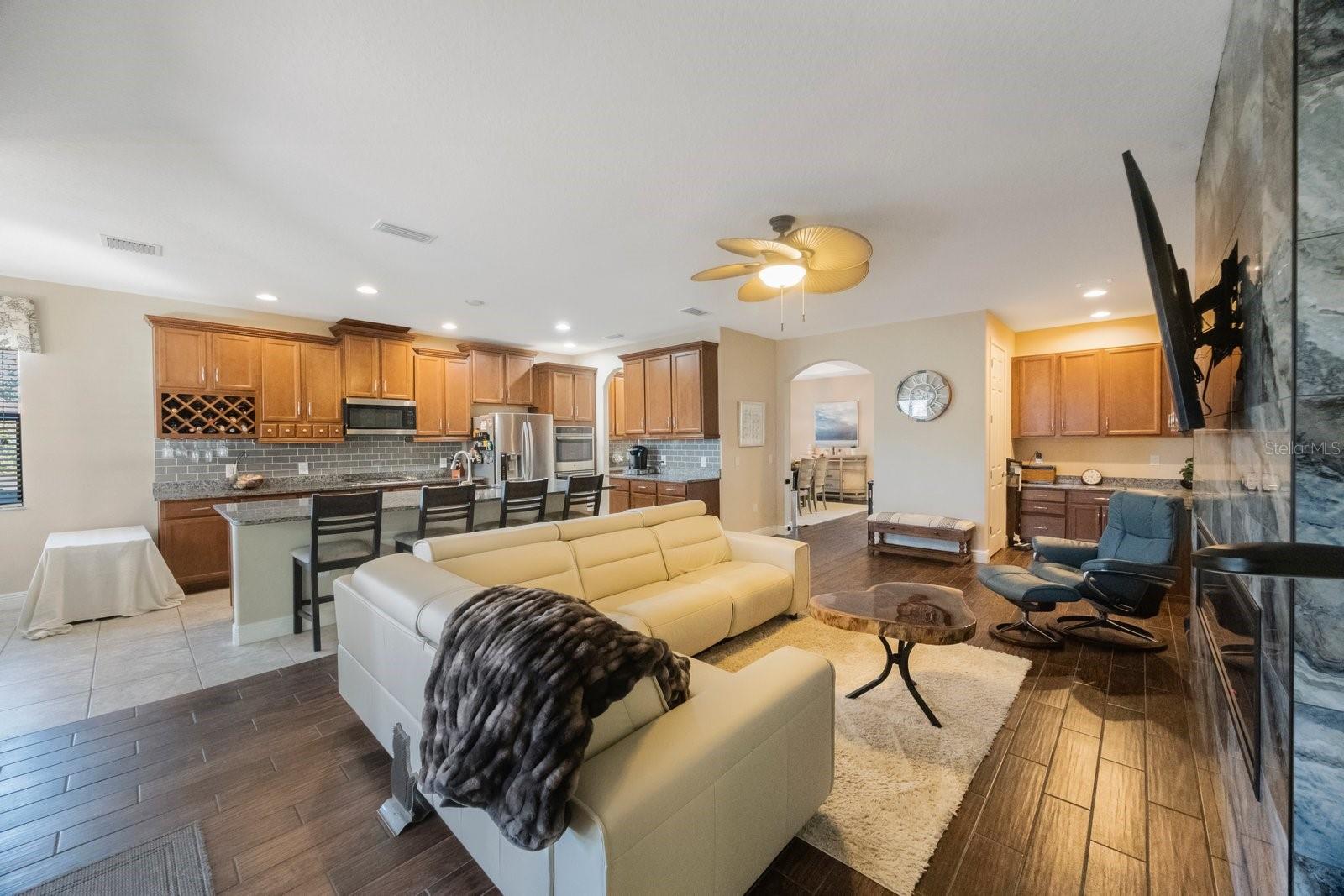 2564 GRAND CYPRESS BLVD, PALM HARBOR, FL — photo 16