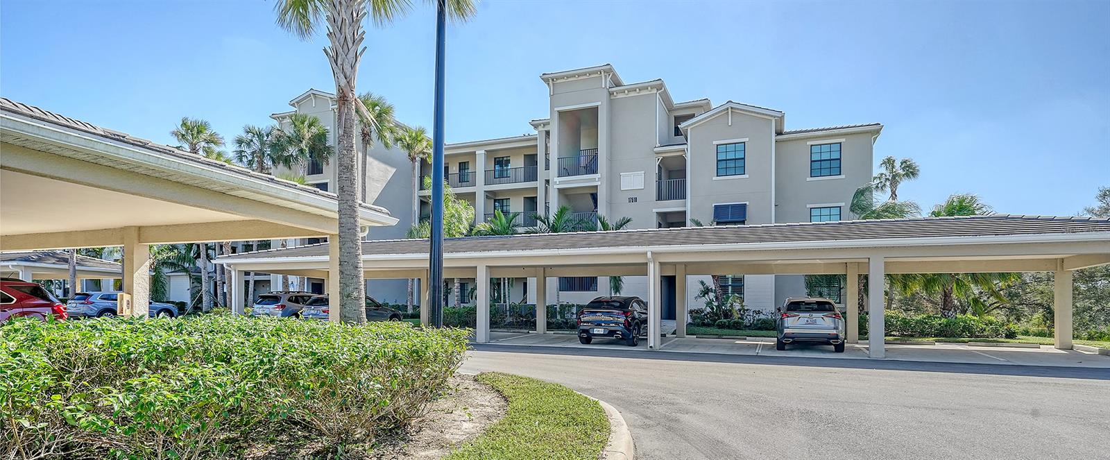 17510 GAWTHROP DR #308, BRADENTON, FL