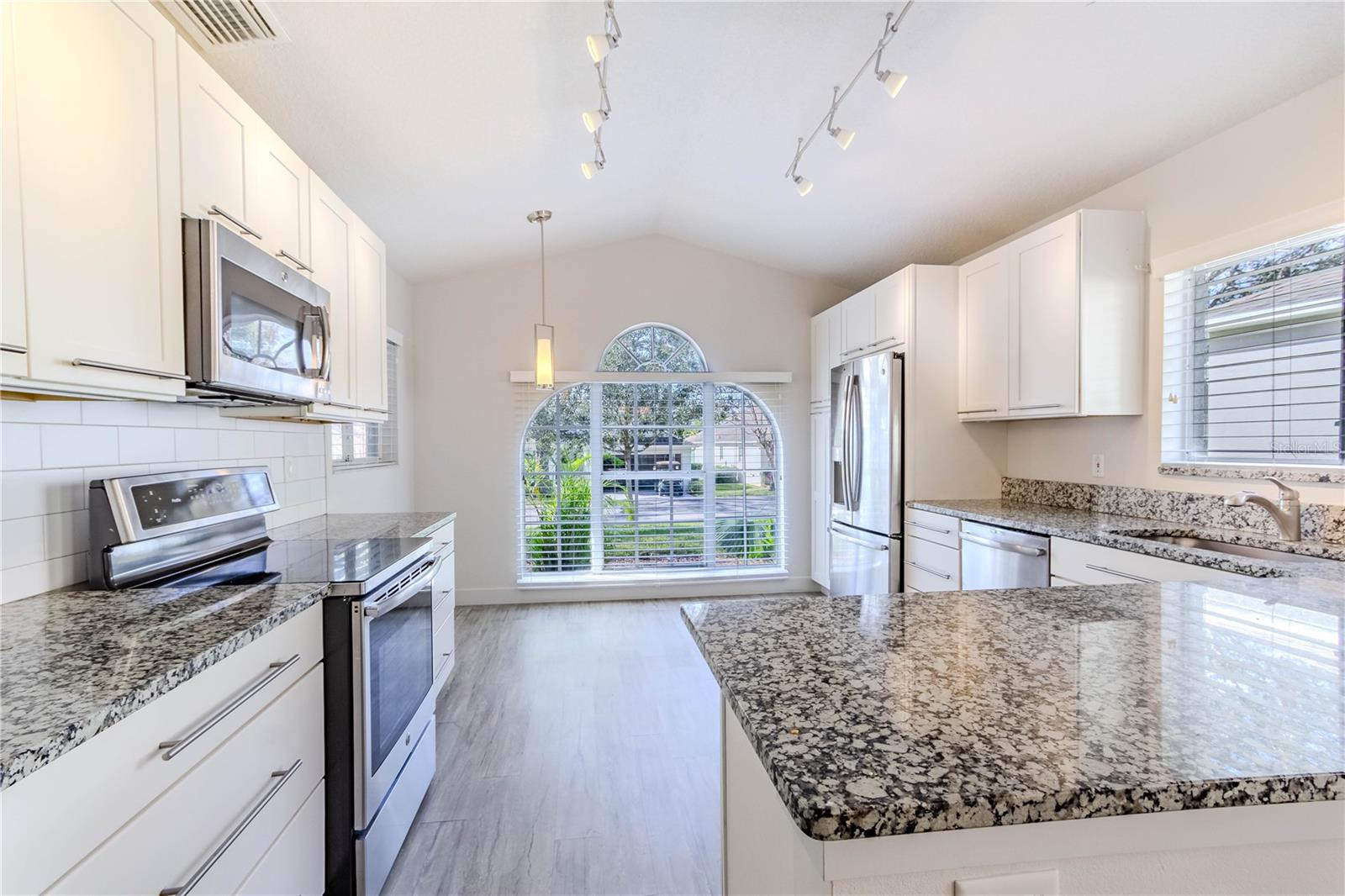 3667 KINGSWOOD CT, CLERMONT, FL — photo 7