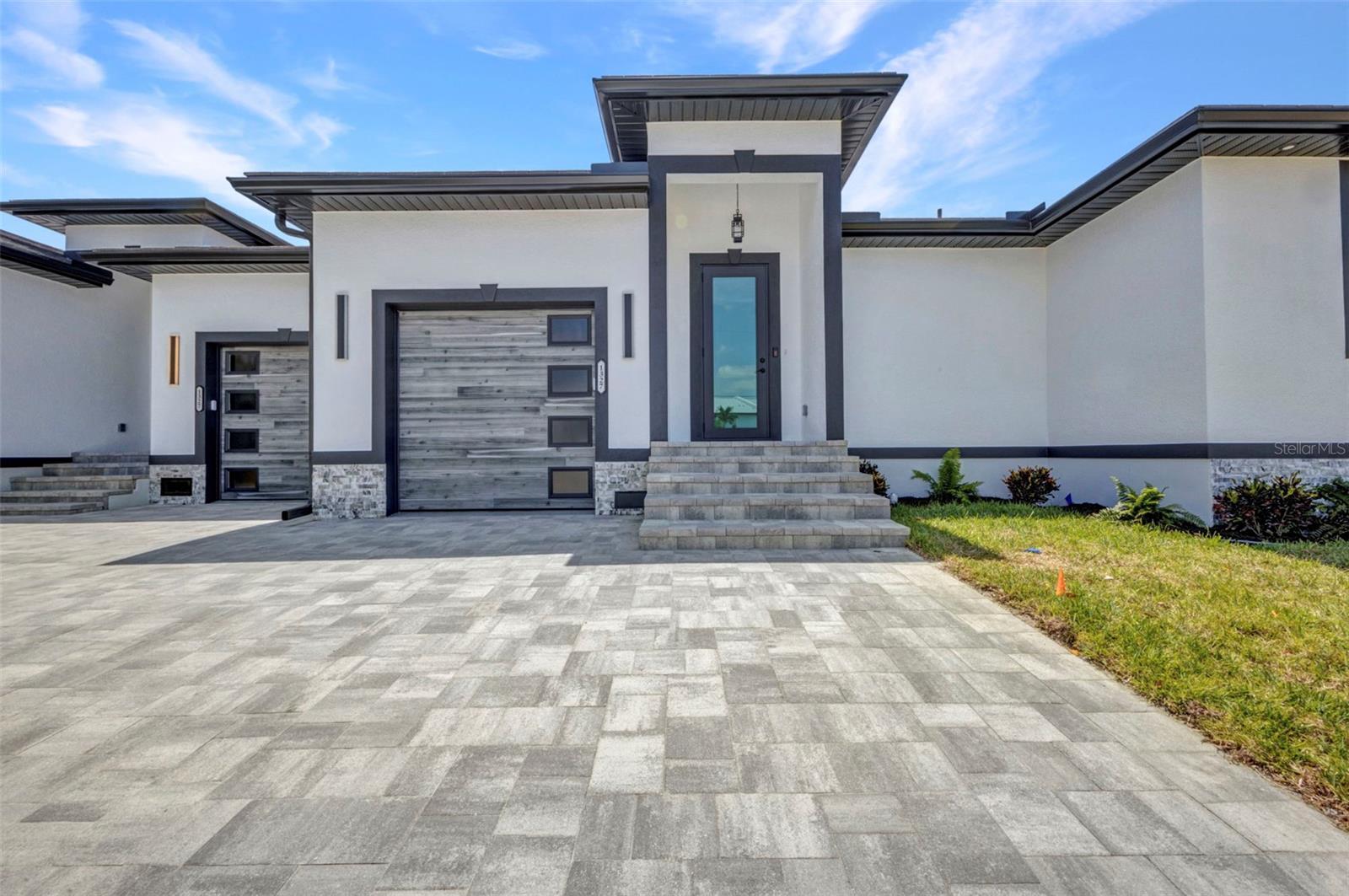 1327 WESLEY DR, PUNTA GORDA, FL
