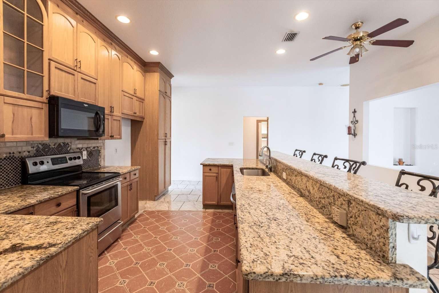 3391 KNOX TER, PORT CHARLOTTE, FL — photo 15