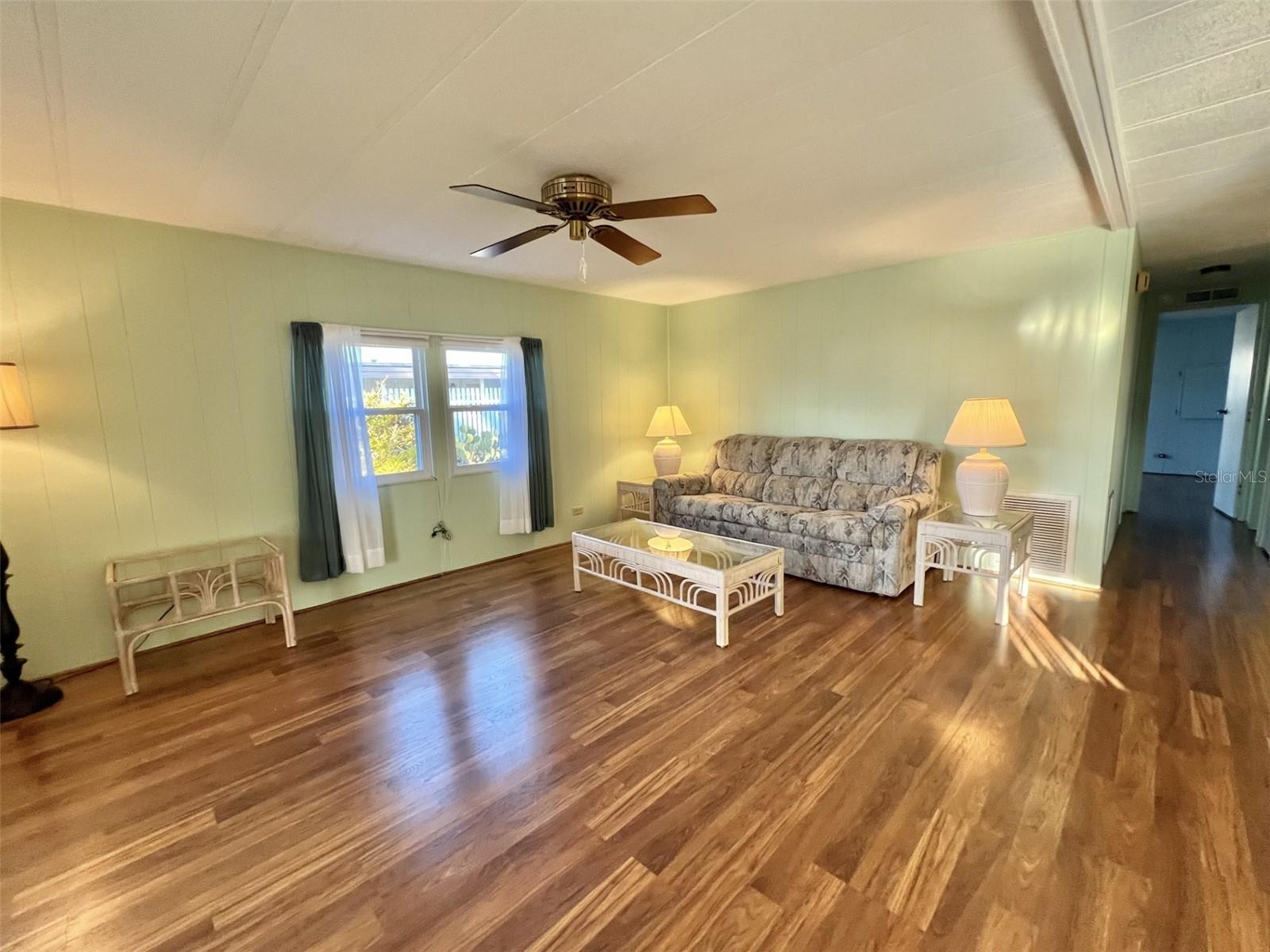 169 BOUGAINVILLEA DR, LEESBURG, FL — photo 4