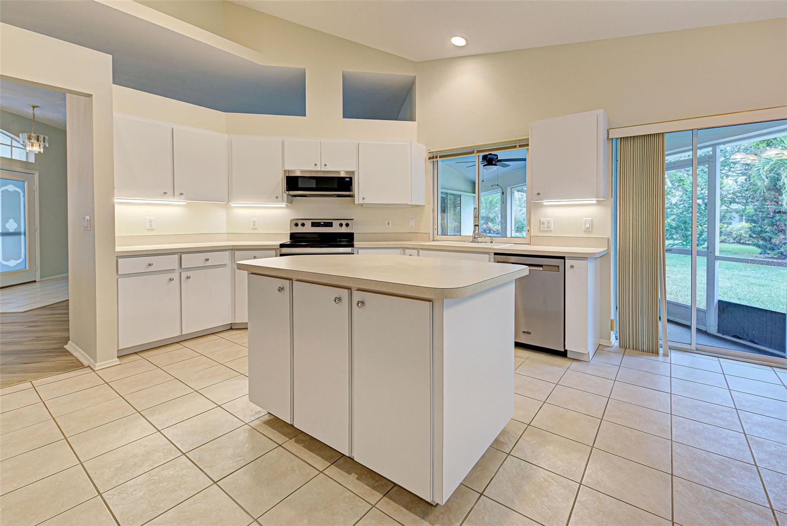 339 MEADOW BEAUTY CT, VENICE, FL — photo 21