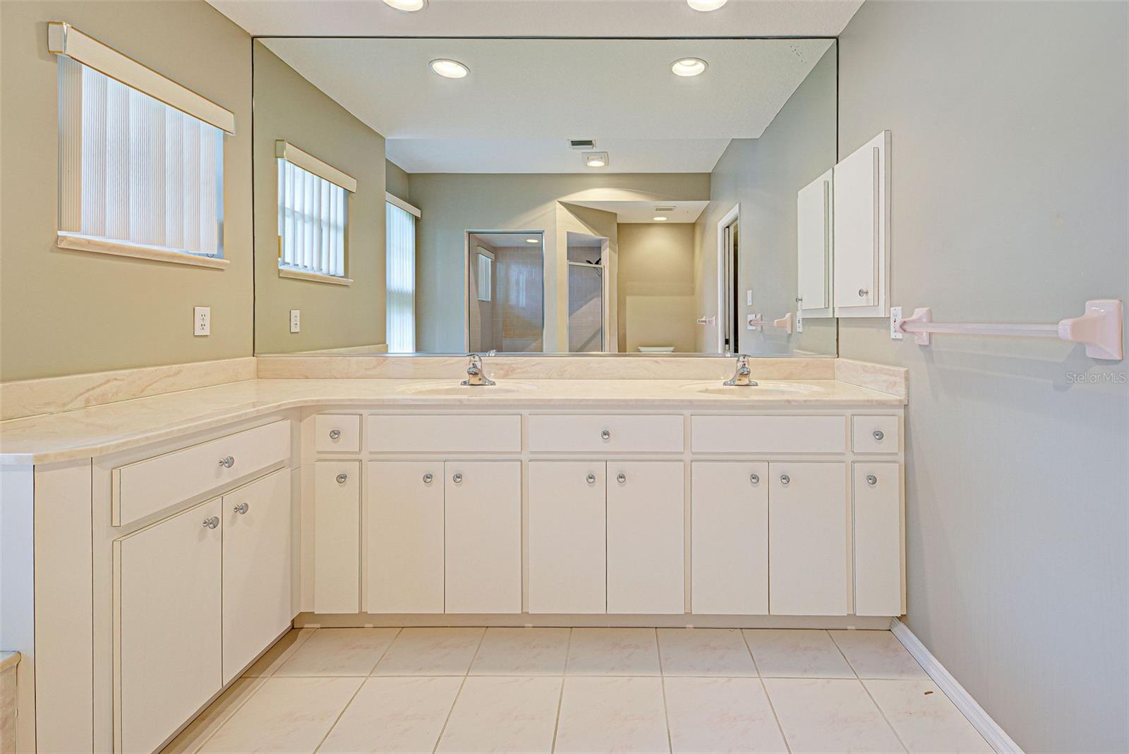 339 MEADOW BEAUTY CT, VENICE, FL — photo 38