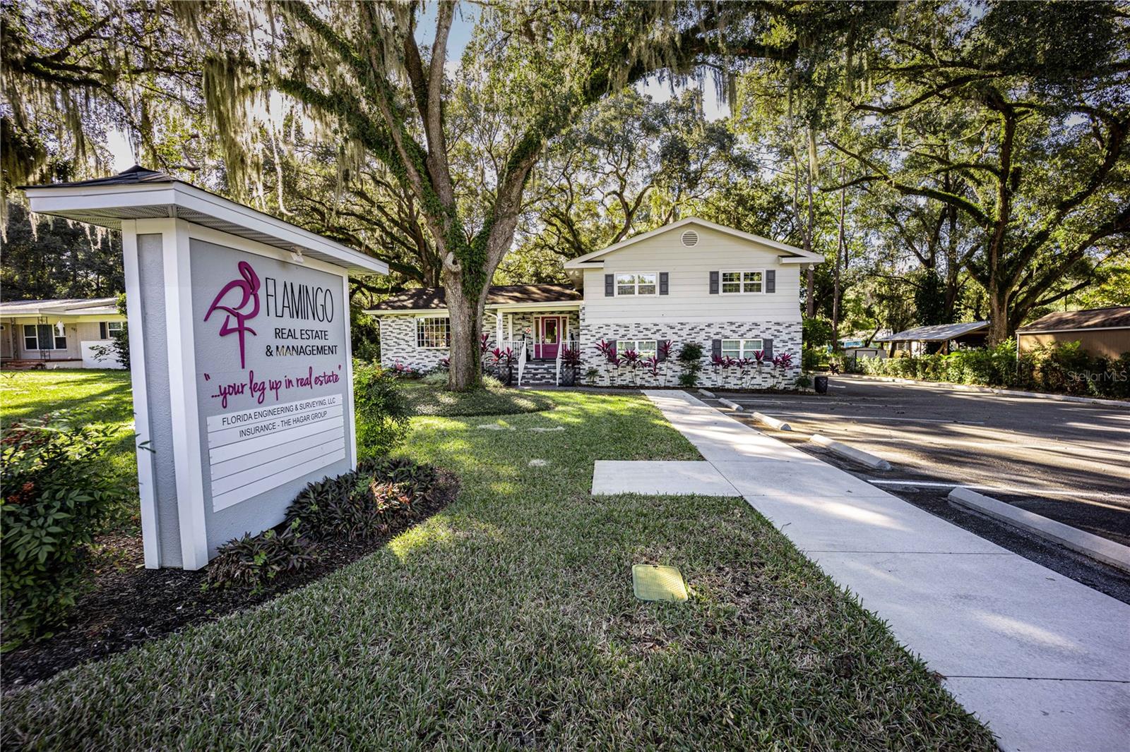 900 CLEVELAND AVE, WILDWOOD, FL