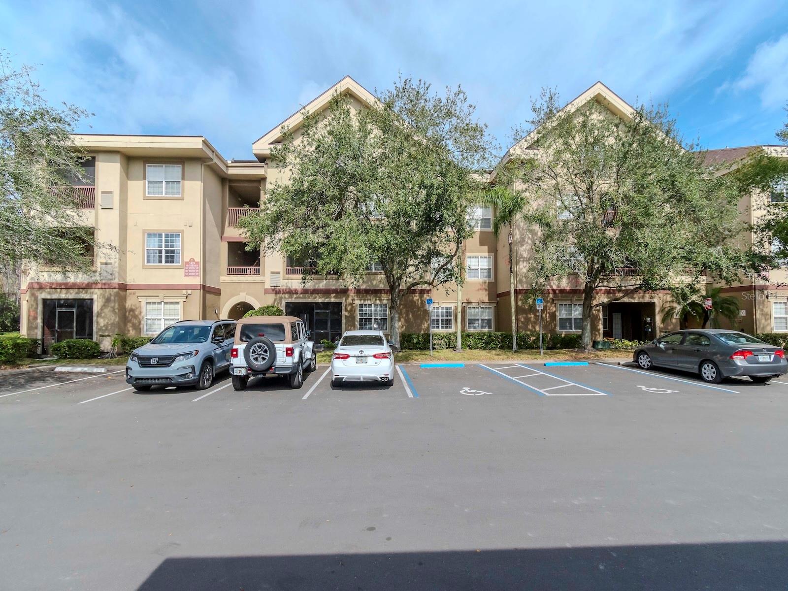 1429 VILLA CAPRI CIR #306, ODESSA, FL
