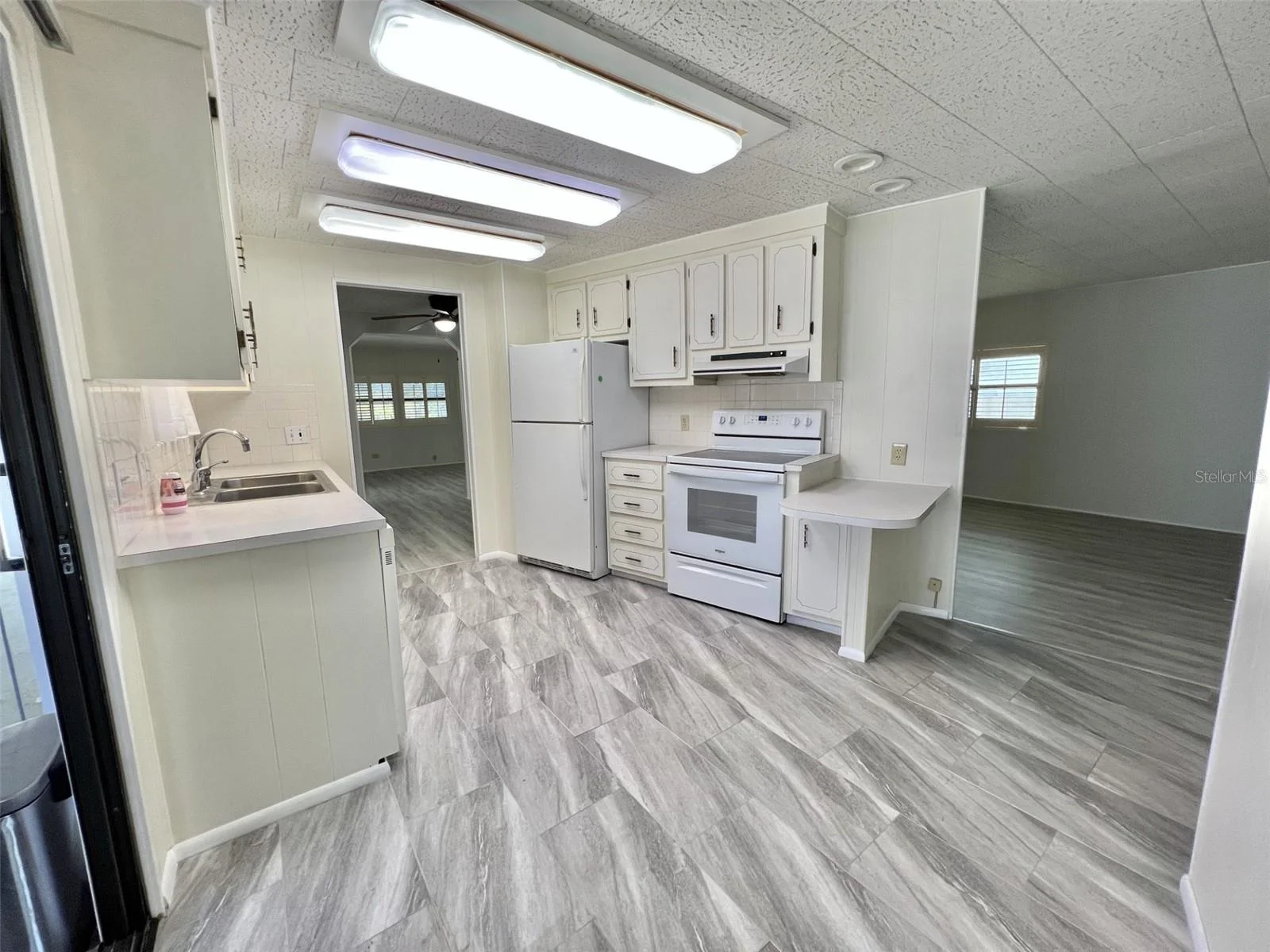 149 ROYAL PALM DR, LEESBURG, FL — photo 39