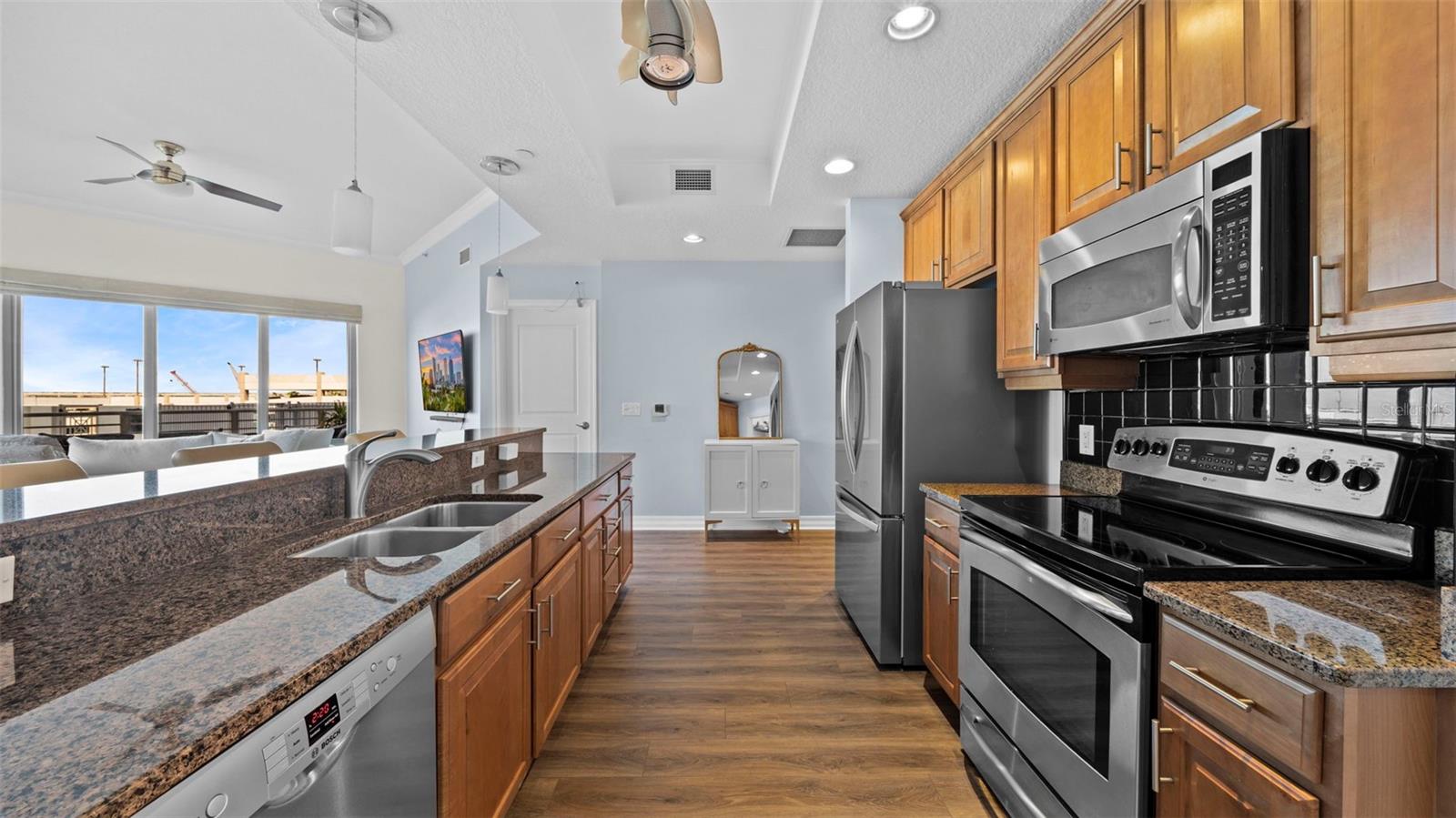 1209 E CUMBERLAND AVE #505, TAMPA, FL — photo 3