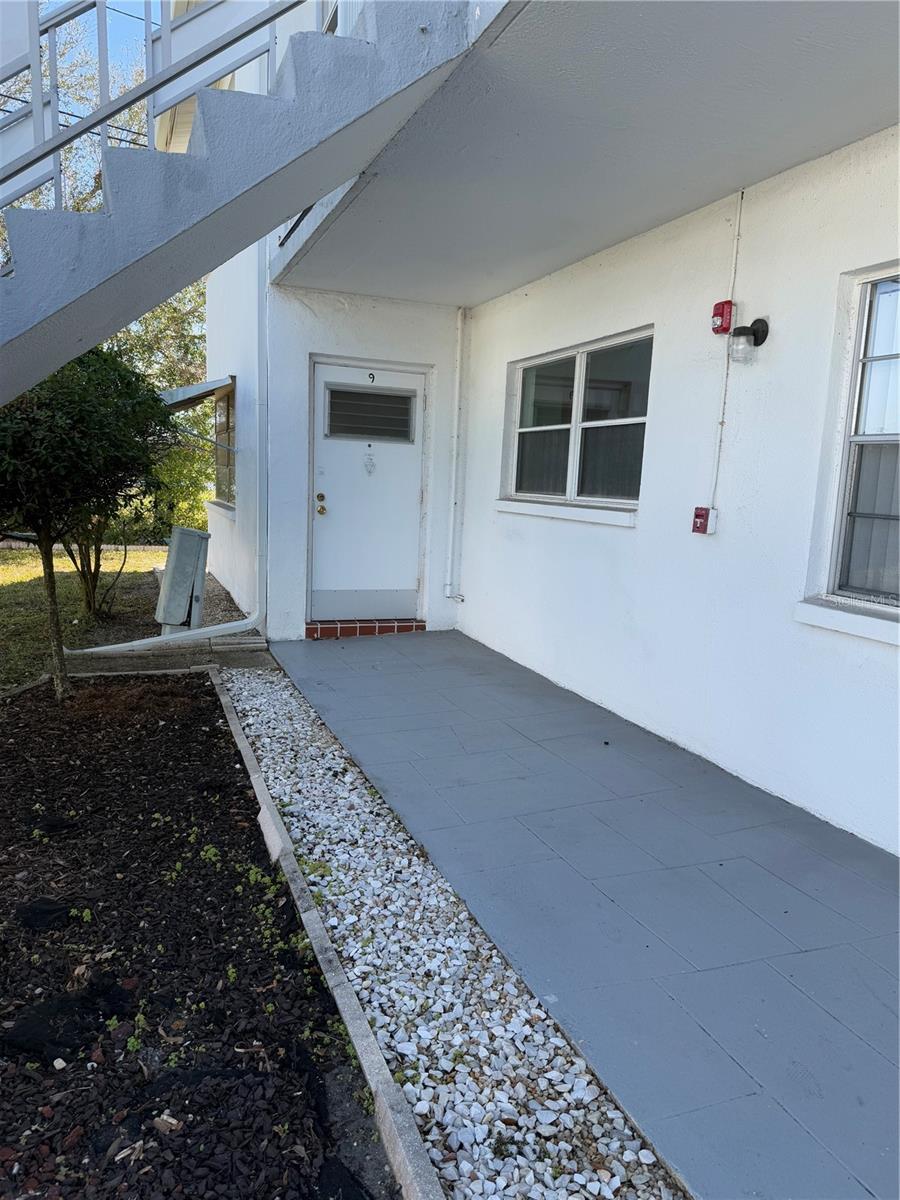 5895 18TH ST N #9, ST PETERSBURG, FL — photo 2