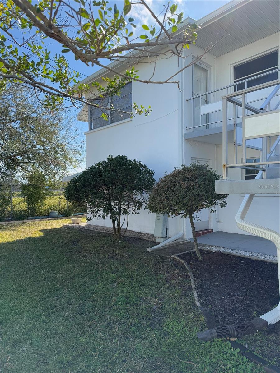 5895 18TH ST N #9, ST PETERSBURG, FL — photo 4