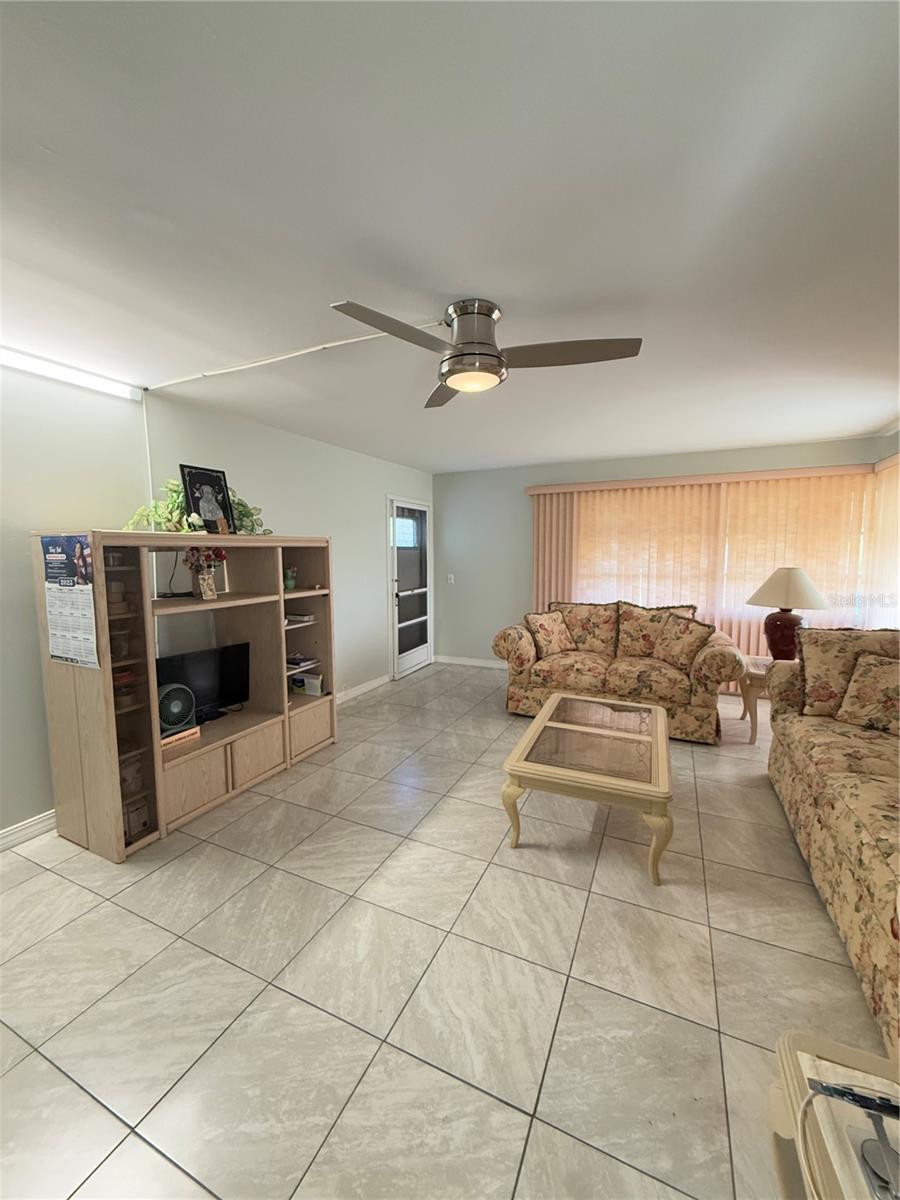 5895 18TH ST N #9, ST PETERSBURG, FL — photo 13