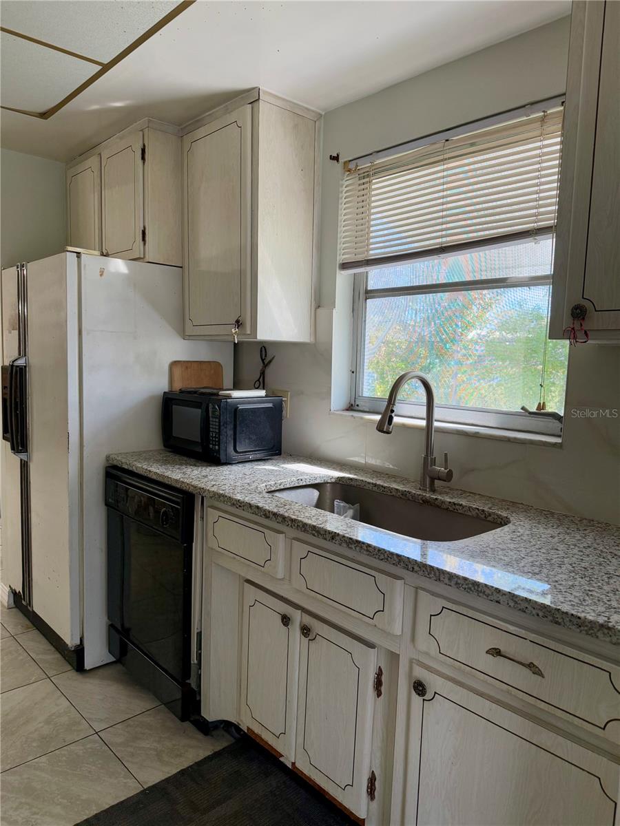 5895 18TH ST N #9, ST PETERSBURG, FL — photo 15
