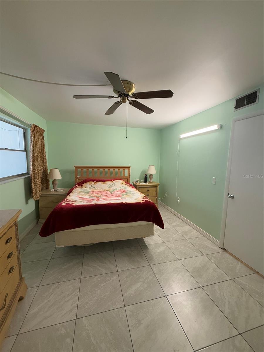 5895 18TH ST N #9, ST PETERSBURG, FL — photo 25