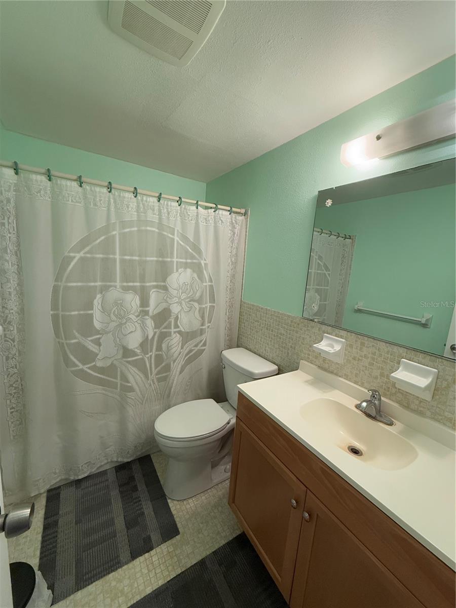 5895 18TH ST N #9, ST PETERSBURG, FL — photo 27