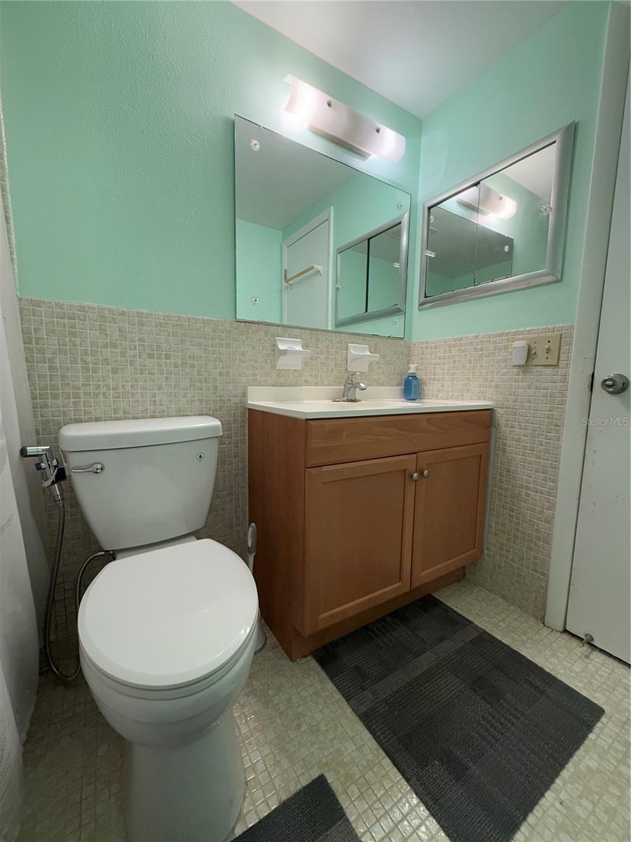 5895 18TH ST N #9, ST PETERSBURG, FL — photo 28