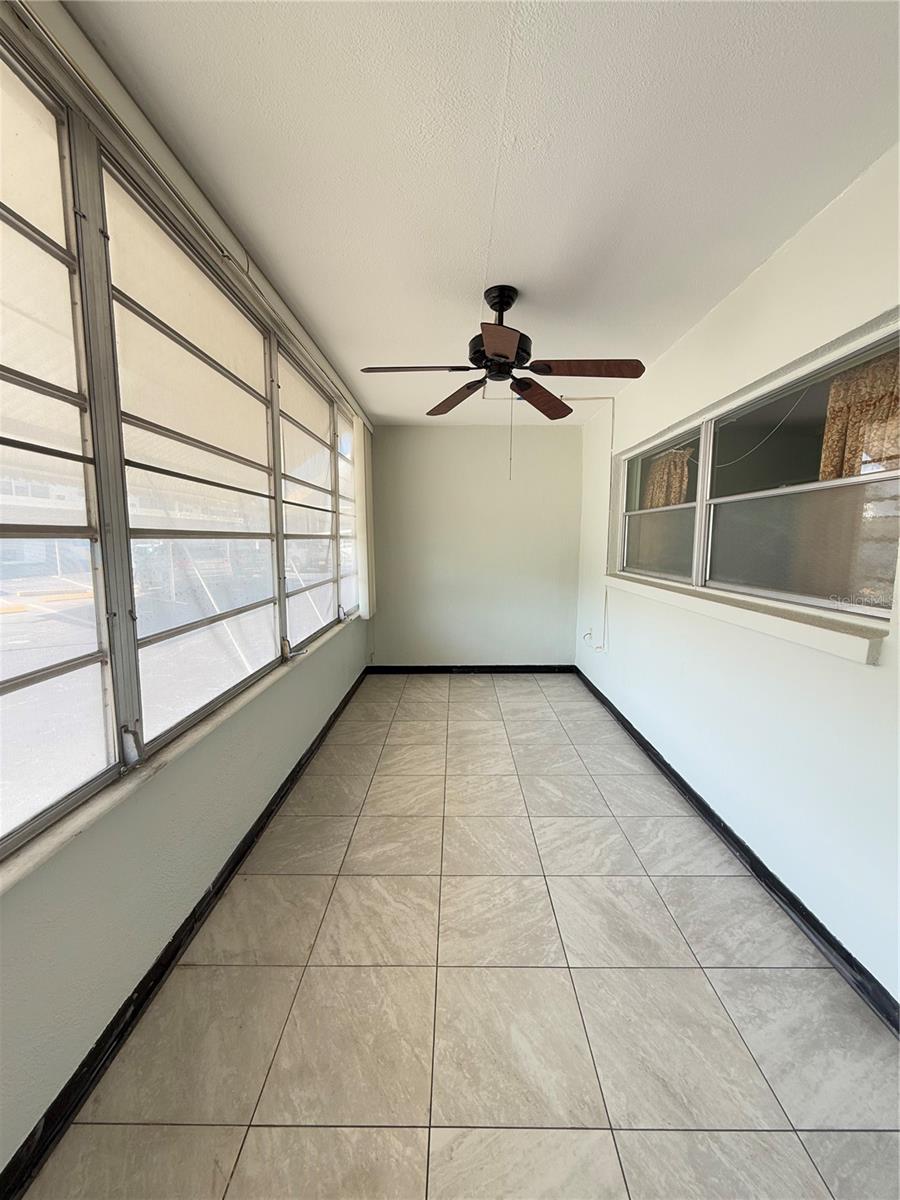 5895 18TH ST N #9, ST PETERSBURG, FL — photo 29
