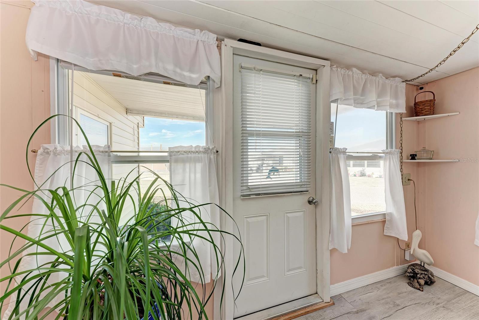 1610 IOWA AVE, BRADENTON, FL — photo 8