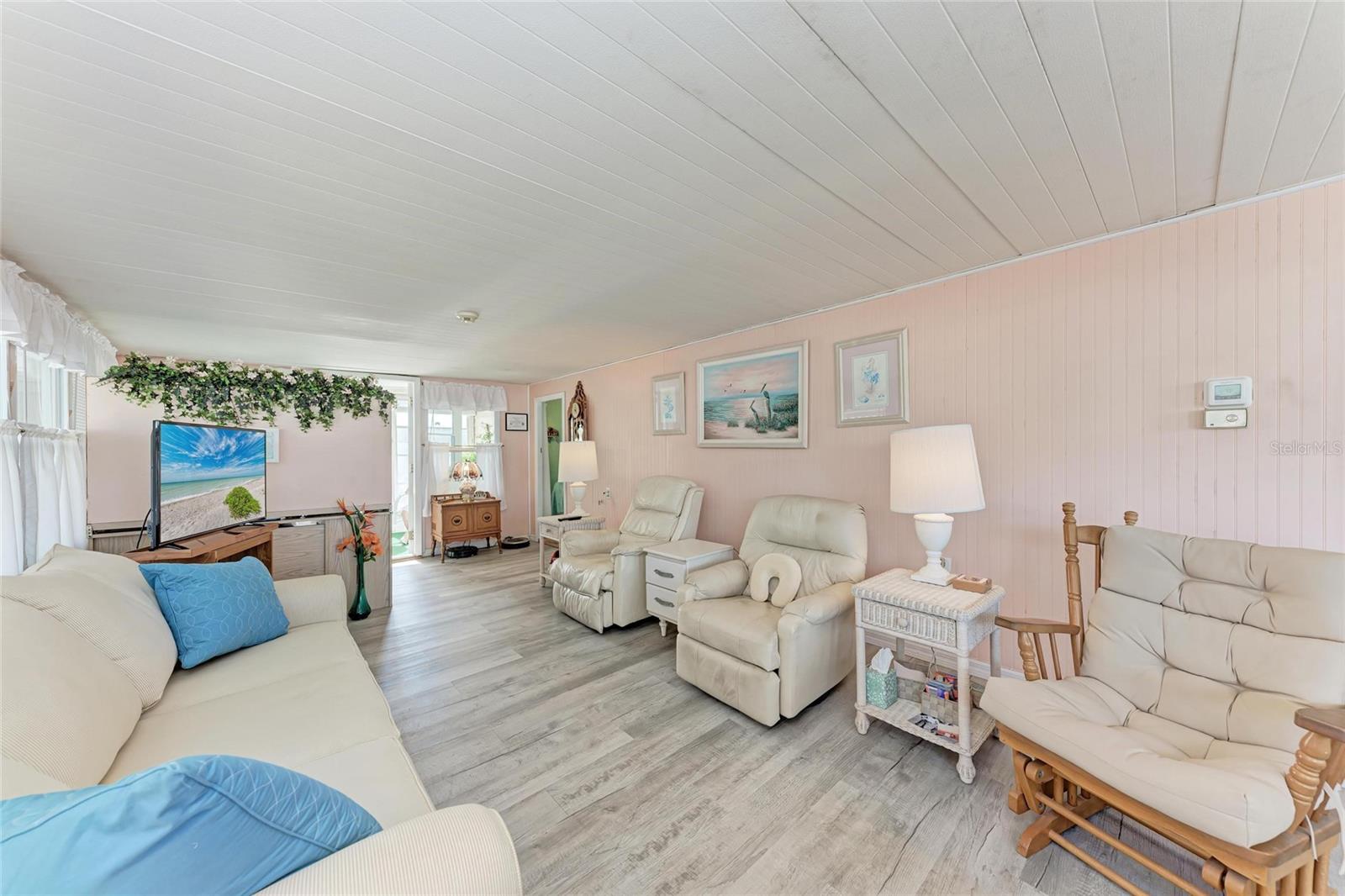 1610 IOWA AVE, BRADENTON, FL — photo 9