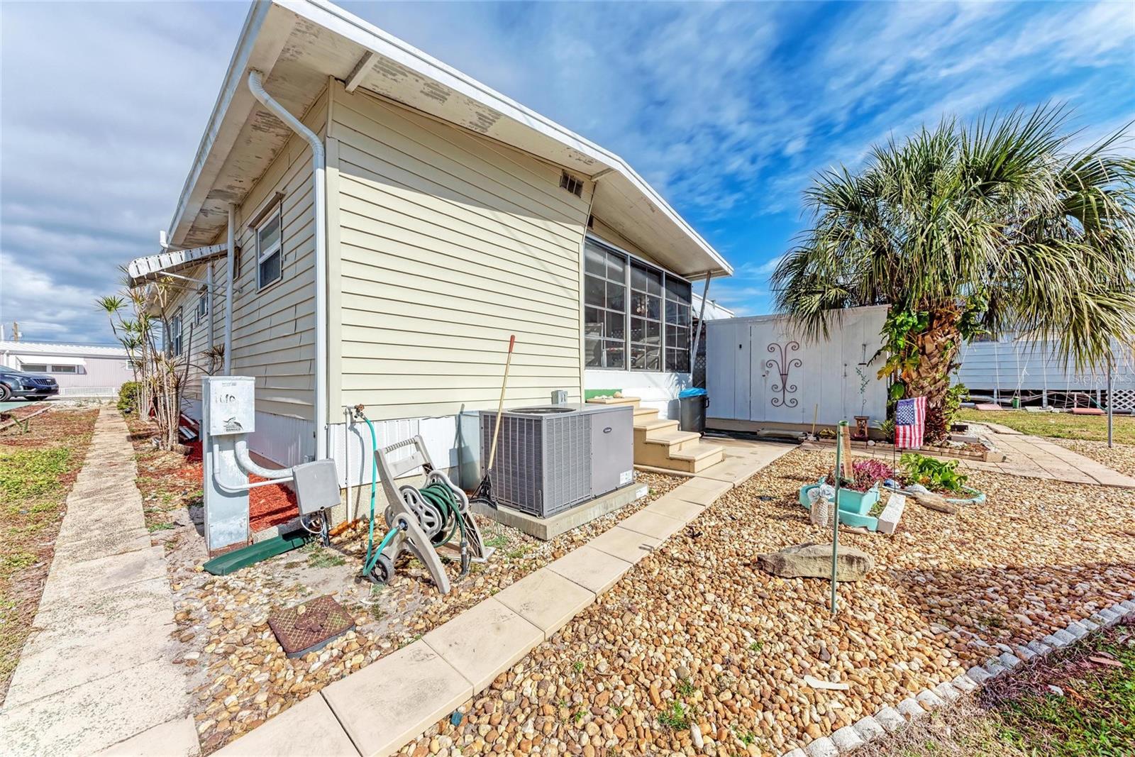 1610 IOWA AVE, BRADENTON, FL — photo 33
