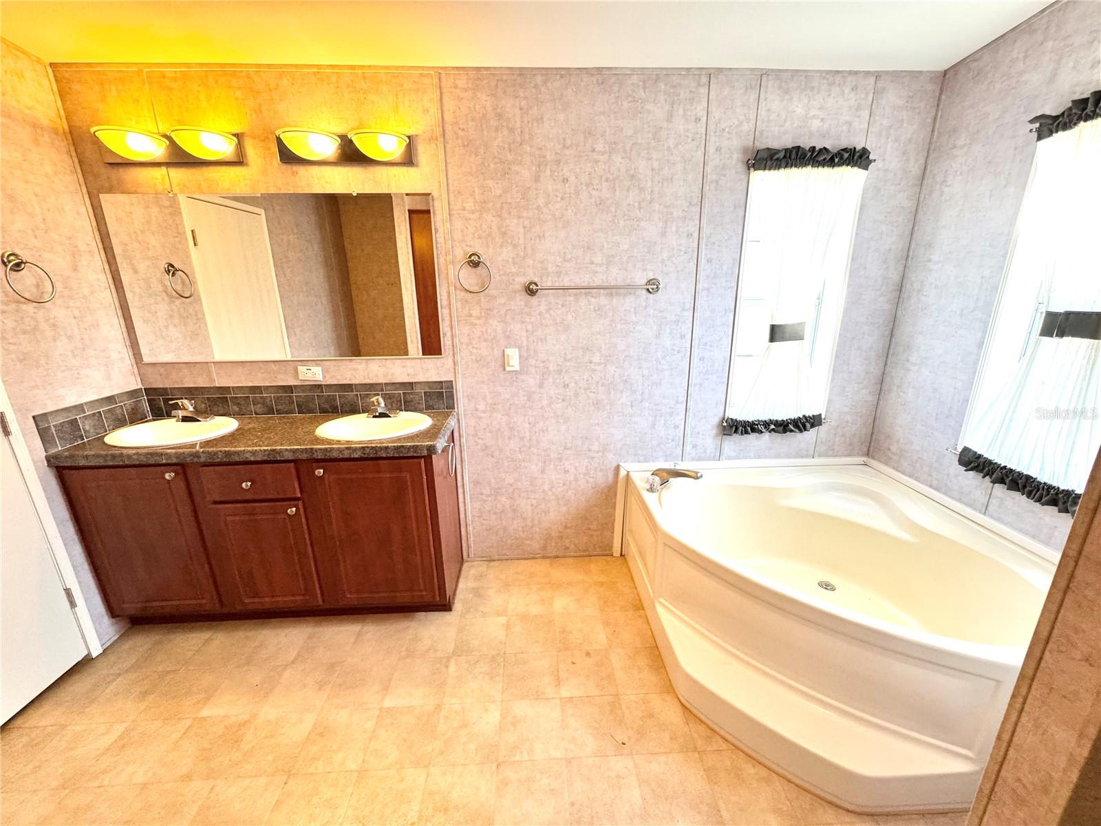 145 BLUE MARLIN DR, OLDSMAR, FL — photo 21