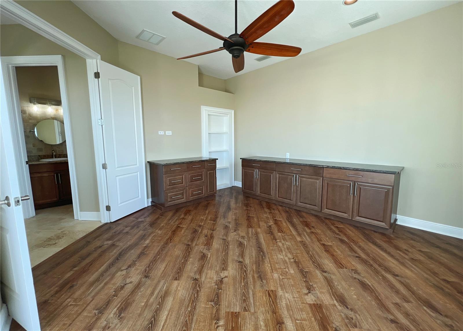 13737 VICTOR AVE, HUDSON, FL — photo 31