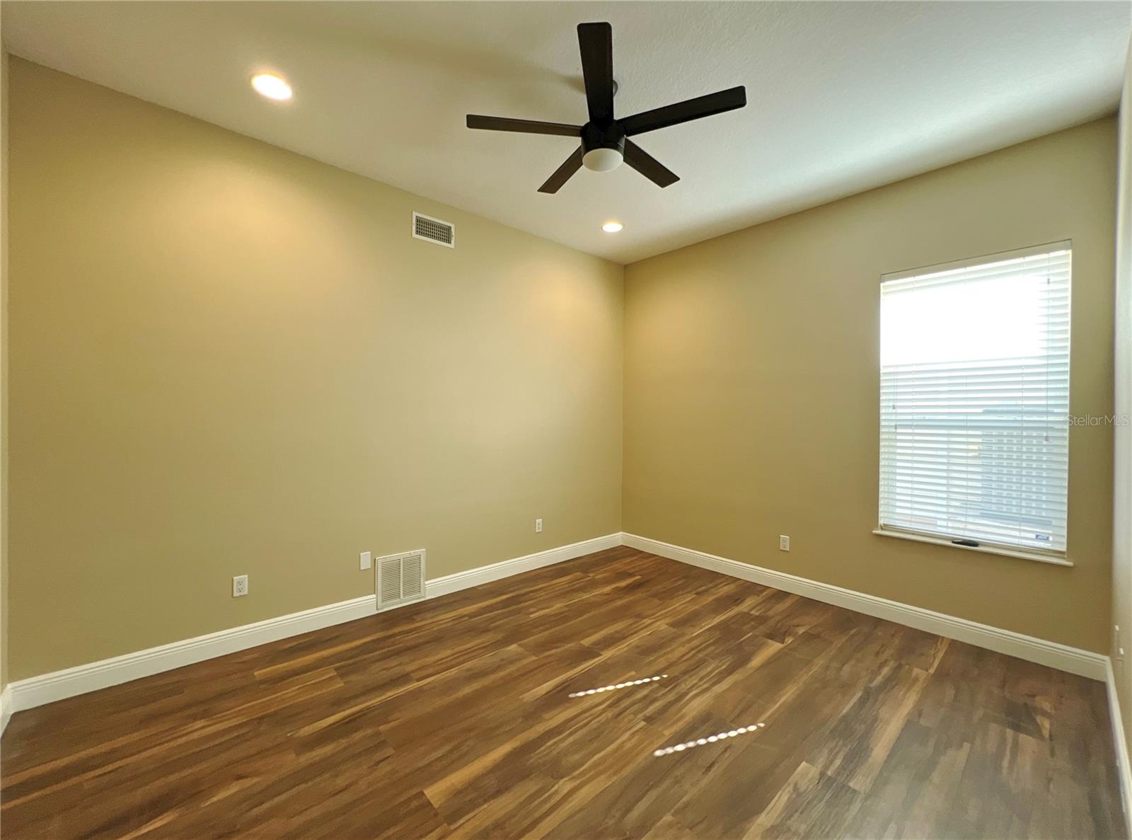 13737 VICTOR AVE, HUDSON, FL — photo 27