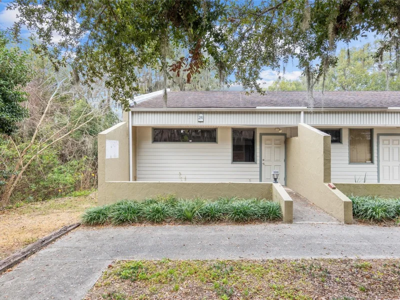 2801 SW COLLEGE RD #24, OCALA, FL