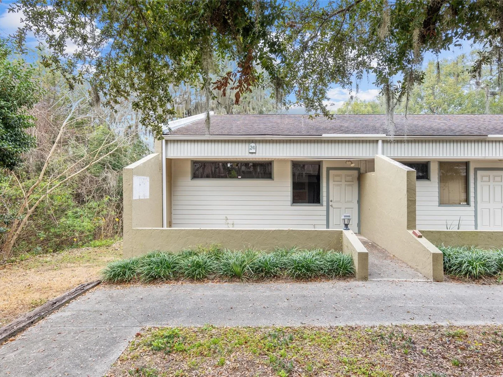 2801 SW COLLEGE RD #24, OCALA, FL — photo 1