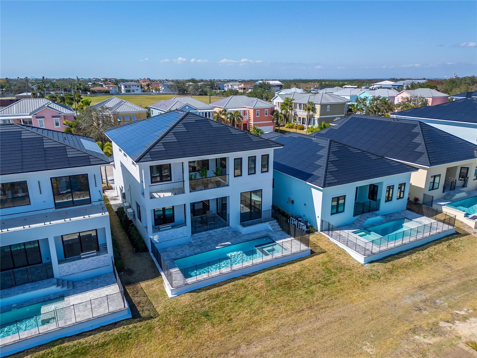 6536 SIMONE SHORES CIR, APOLLO BEACH, FL — photo 2