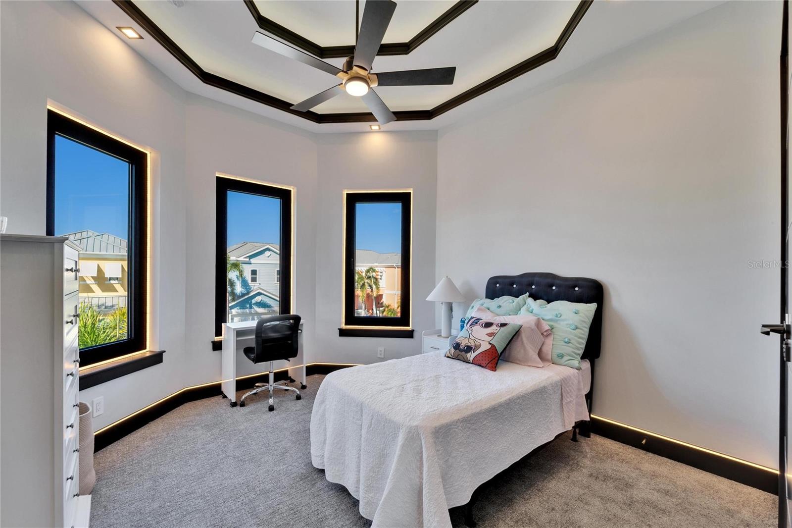 6536 SIMONE SHORES CIR, APOLLO BEACH, FL — photo 54