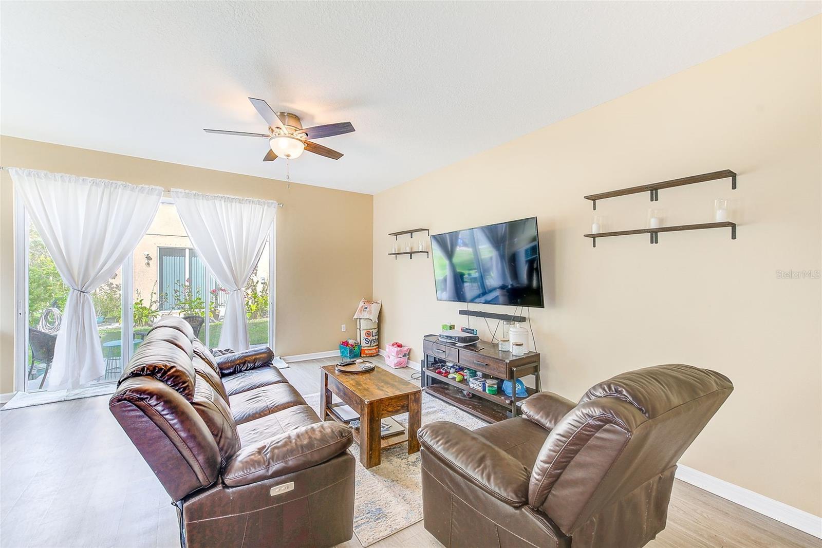 780 SPRING FLOWERS TRL, BRANDON, FL — photo 4