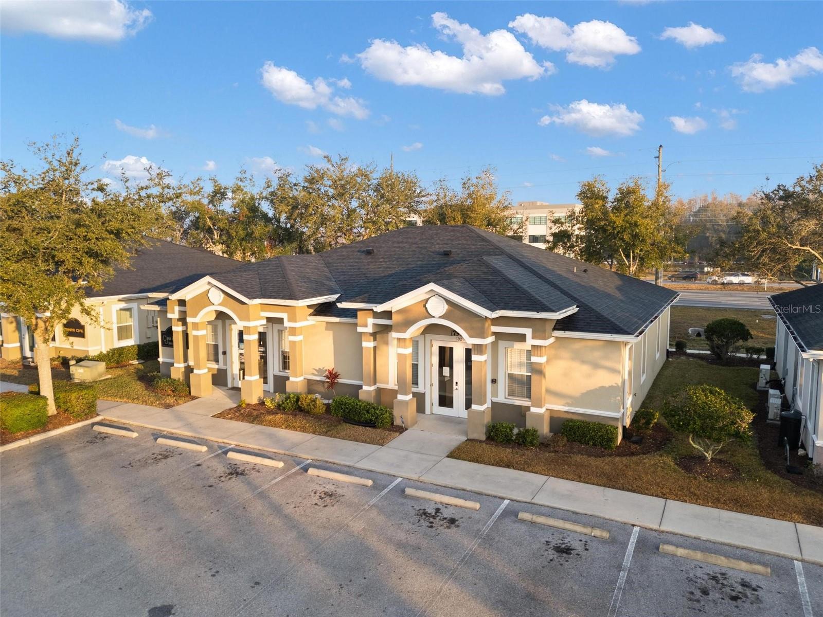 17929 HUNTING BOW CIR #101 & 102, LUTZ, FL — photo 3