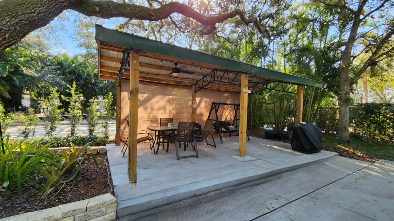 253 SADDLE LN, RIVER RANCH, FL — photo 4