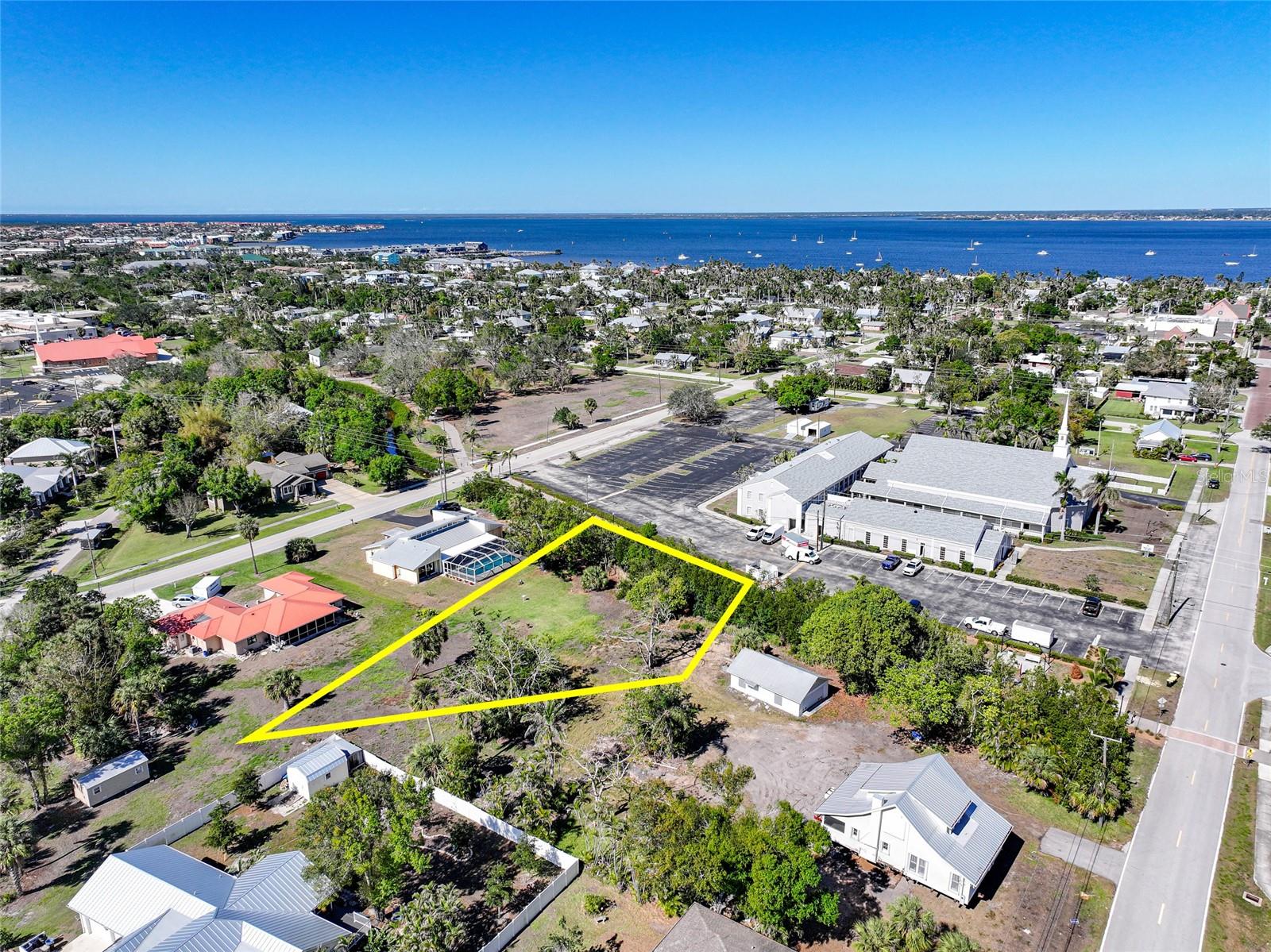 479 GILL ST, PUNTA GORDA, FL