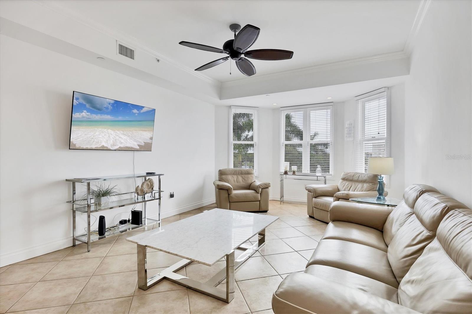 8111 LAKEWOOD MAIN ST #304, LAKEWOOD RANCH, FL — photo 4