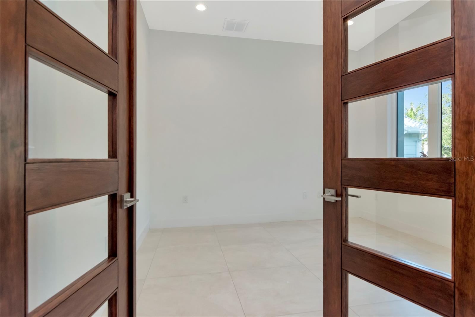 4604 W LOWELL AVE, TAMPA, FL — photo 10