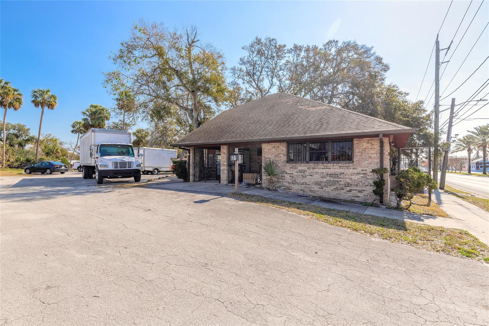 631 N RIDGEWOOD AVE, DAYTONA BEACH, FL — photo 2