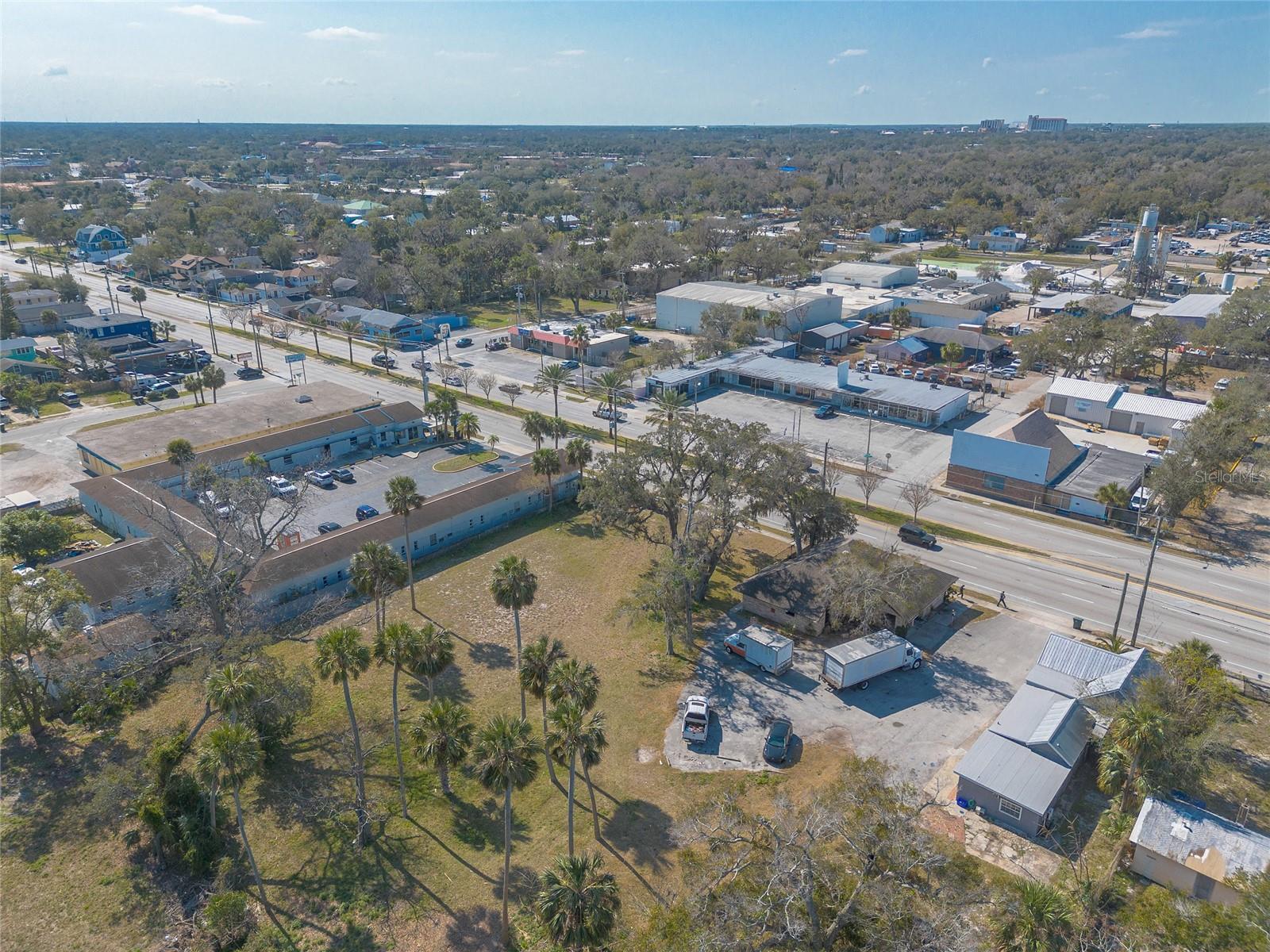 629 N RIDGEWOOD AVE, DAYTONA BEACH, FL — photo 5