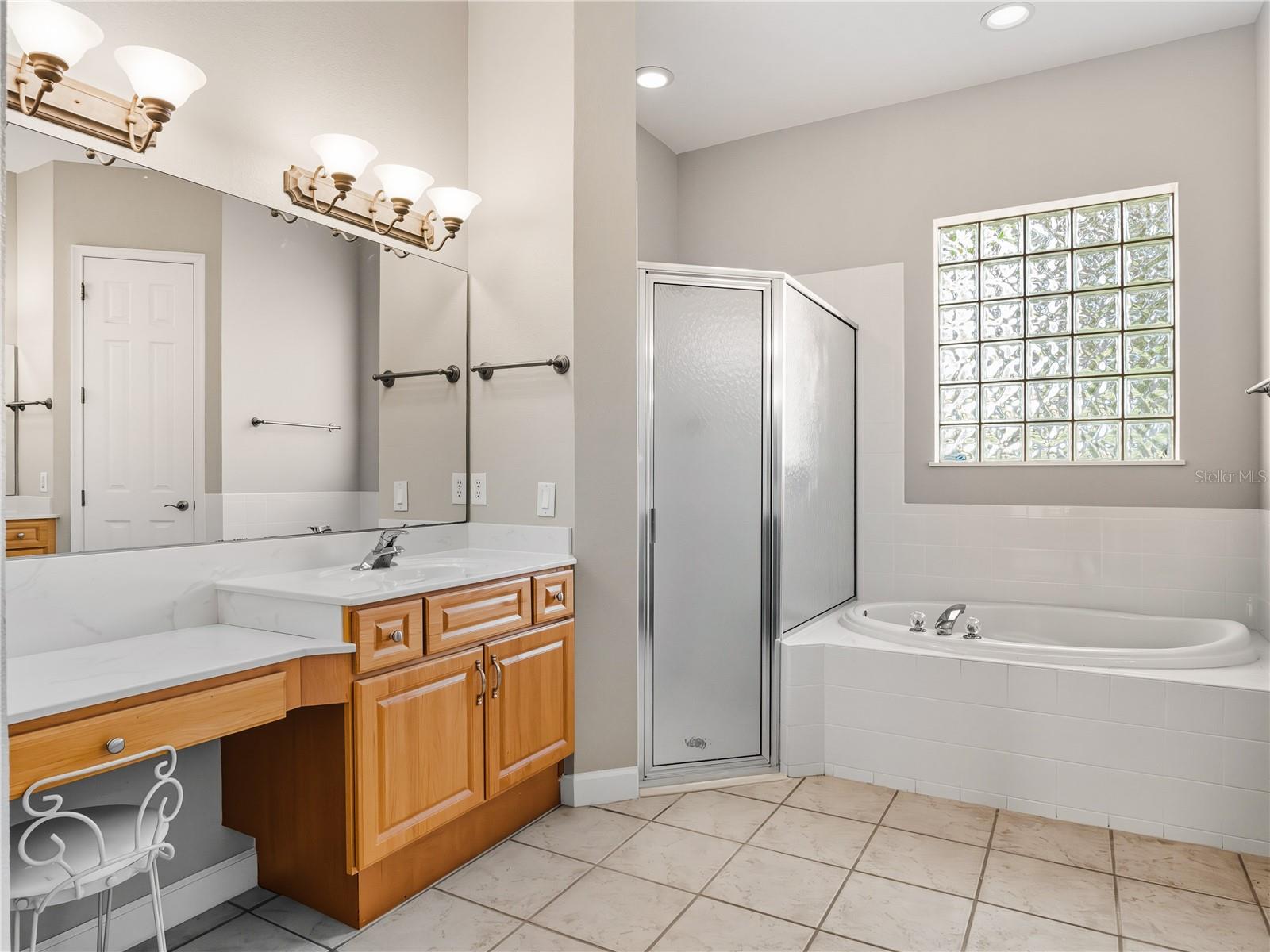 9958 SANTA BARBARA CT, HOWEY IN THE HILLS, FL — photo 36