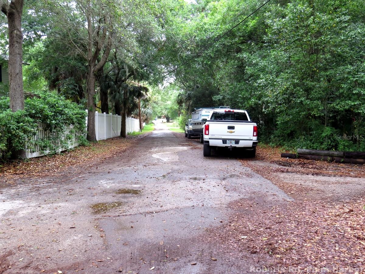 ROBERTS RD, PALM HARBOR, FL — photo 6
