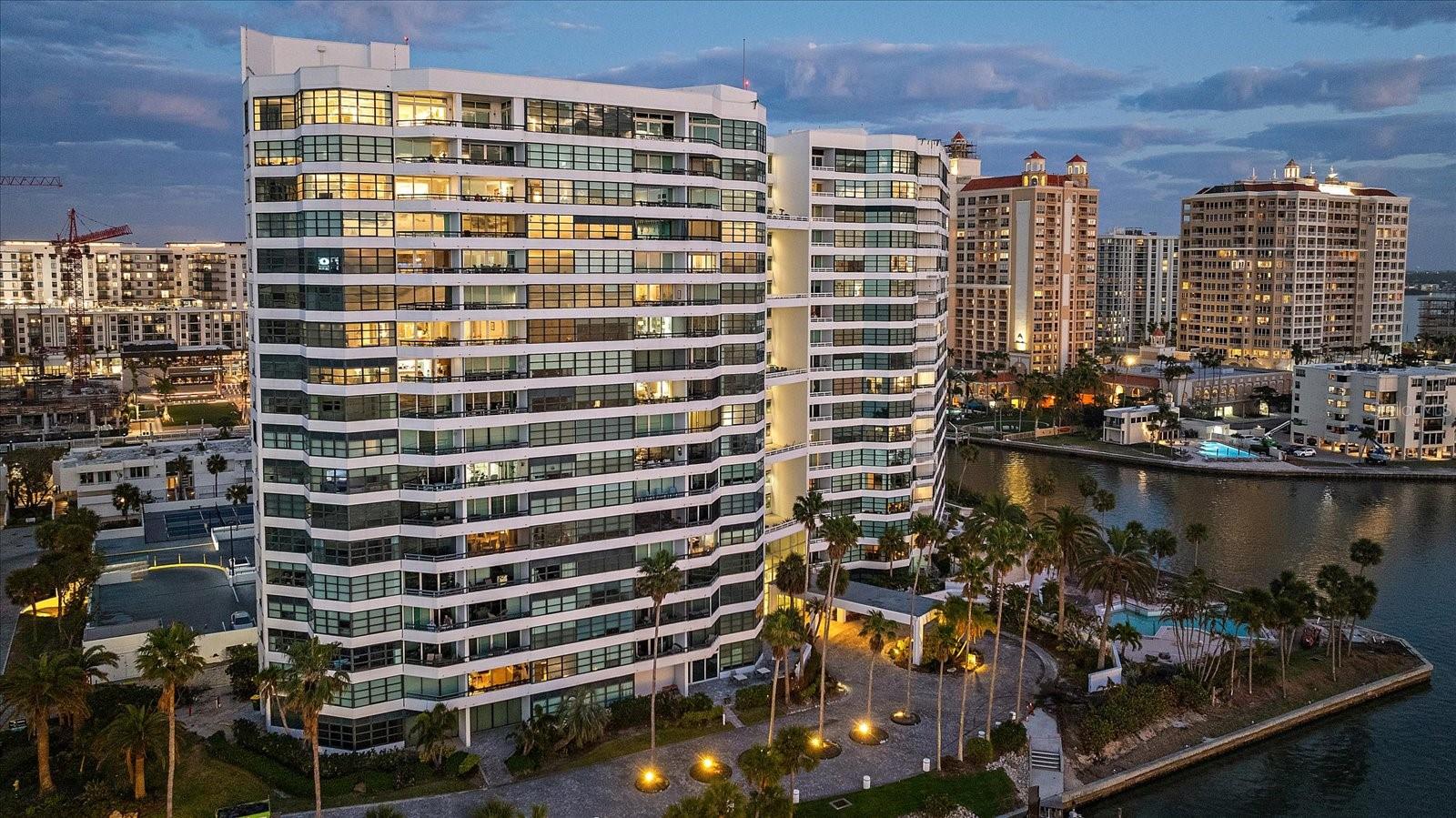 888 BLVD OF THE ARTS #1008, SARASOTA, FL