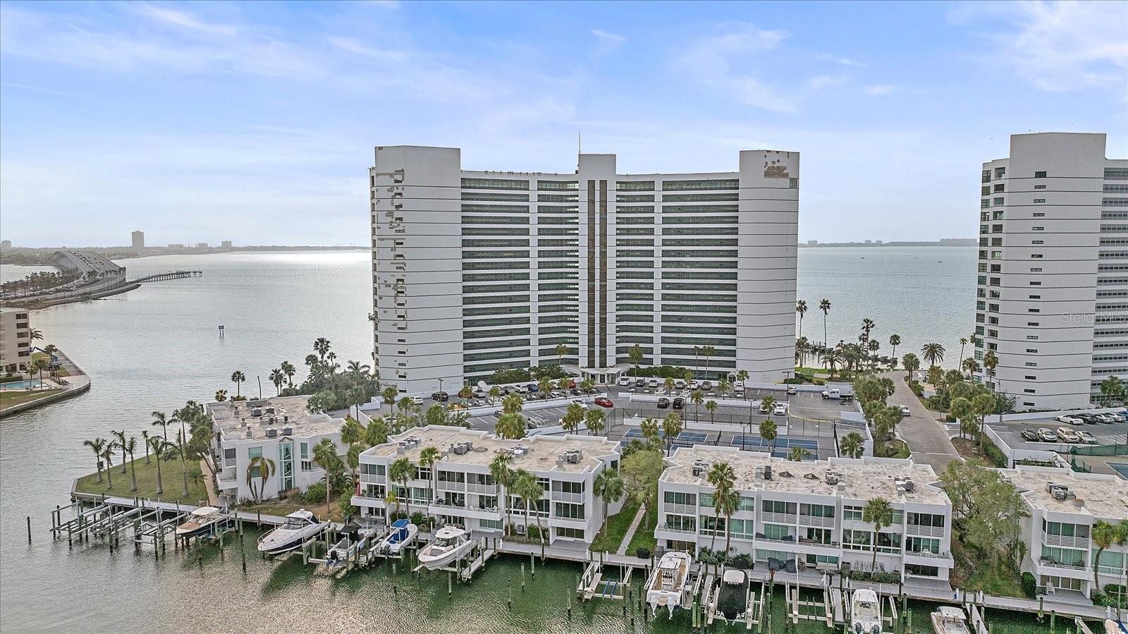 888 BLVD OF THE ARTS #1008, SARASOTA, FL — photo 36