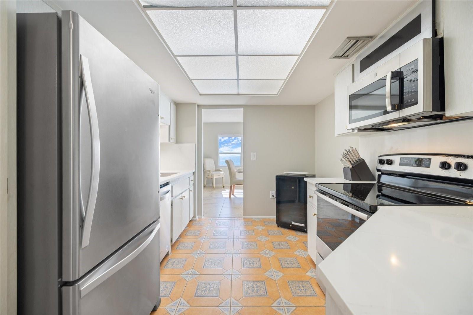 800 BENJAMIN FRANKLIN DR #608, SARASOTA, FL — photo 31