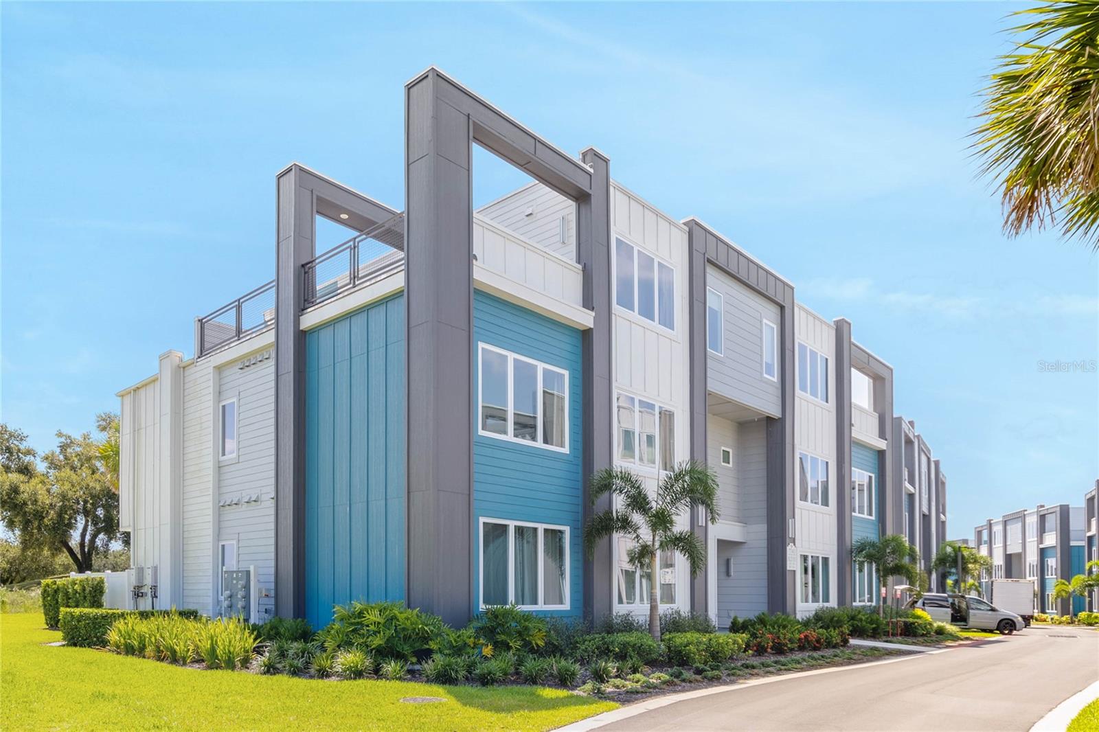 7770 SANDY RIDGE DR #110, REUNION, FL