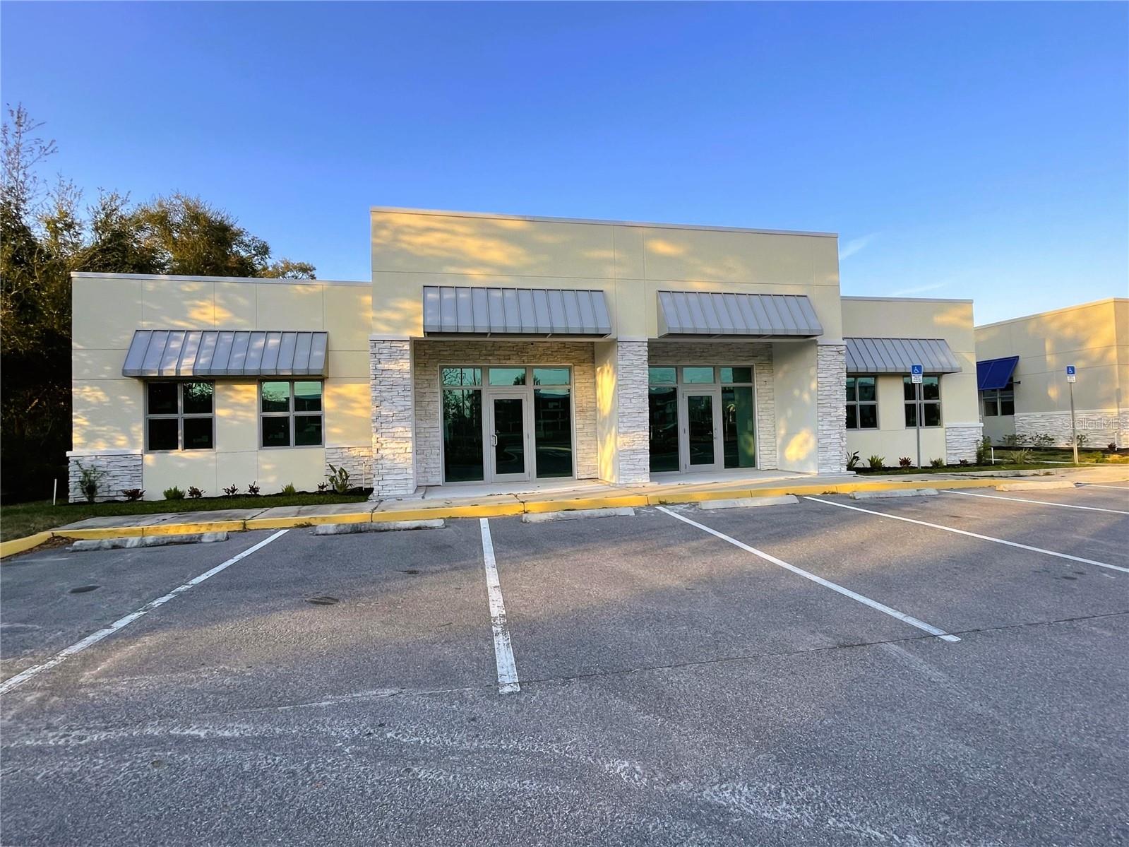 871 HIGHWAY 466, LADY LAKE, FL — photo 3