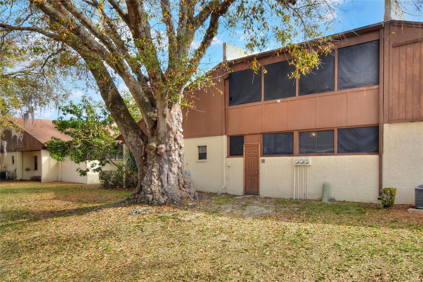 1880 N CRYSTAL LAKE DR #4, LAKELAND, FL — photo 2