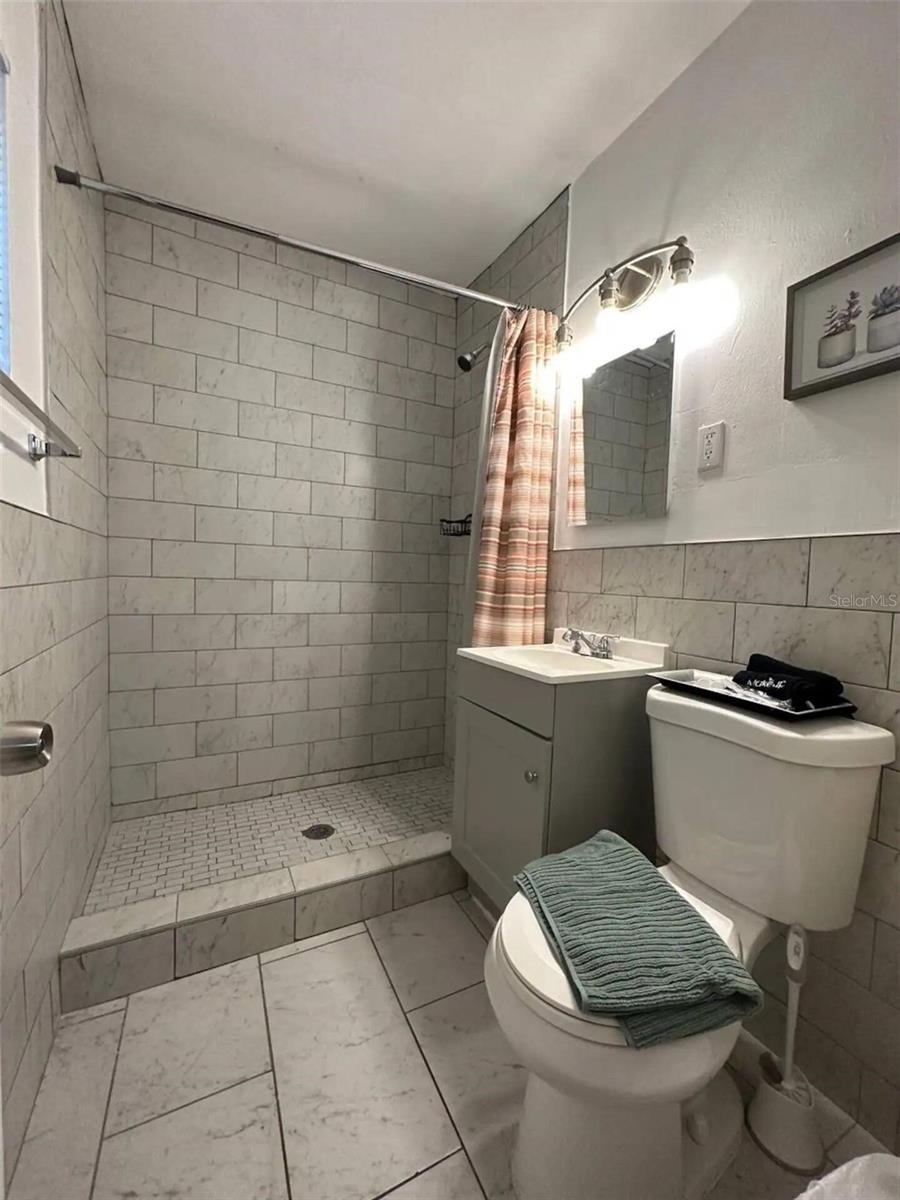 1743 YALE ST S, ST PETERSBURG, FL — photo 43