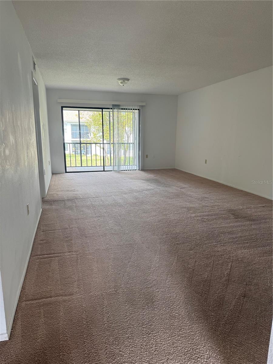 106 LAKESIDE CT, OLDSMAR, FL — photo 2