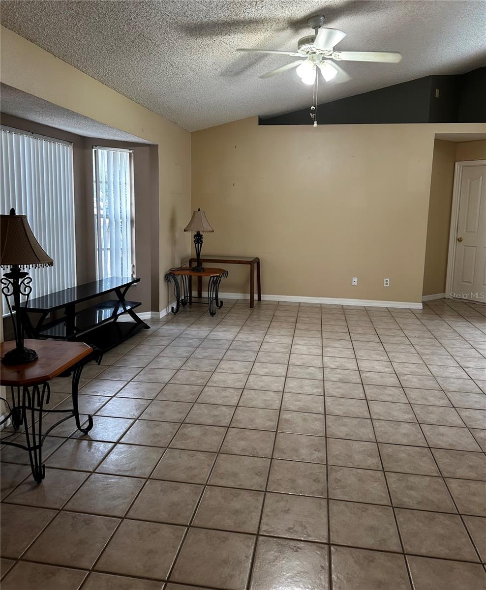 121 LOMA BONITA DR, DAVENPORT, FL — photo 15